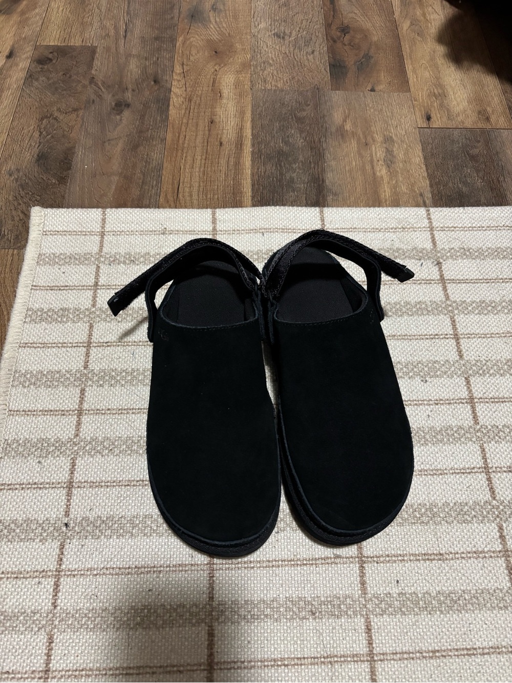 Black Suede Womens Uggs.